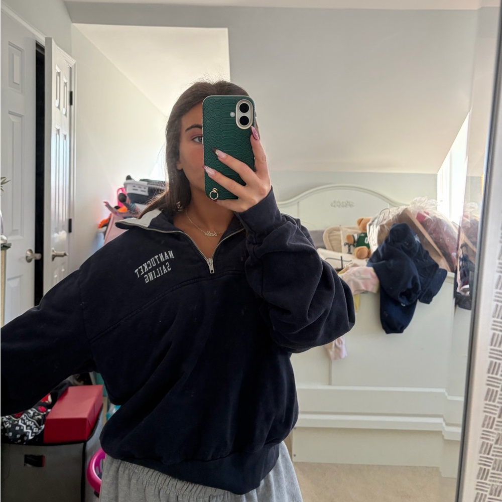Brandy Melville Nantucket Sailing White and Navy Quarter-Zip Sweatshirt
